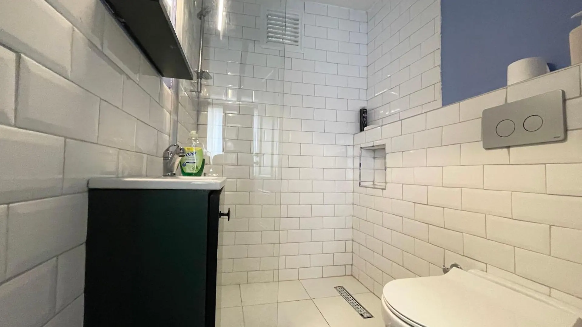 Apartment 2Br And 2Bath Balcony Apt In Heart Of Isatanbul #3 Istanbul Turkey